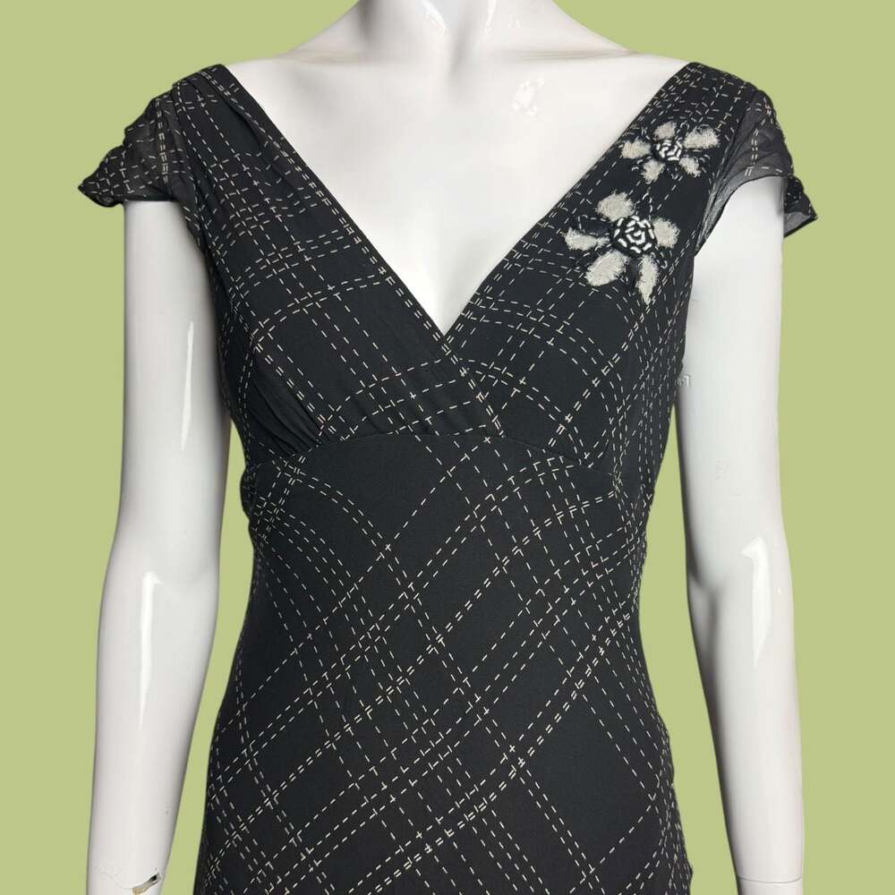 Vtg BCBGMAXAZRIA Black Beaded Flower Cap Sleeve Midi Dress - Picture 2 of 8